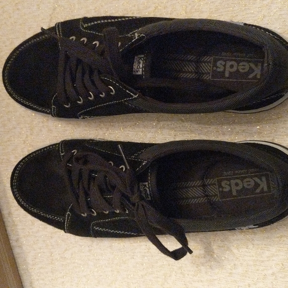 COPY - Tennis shoes - Picture 3 of 3